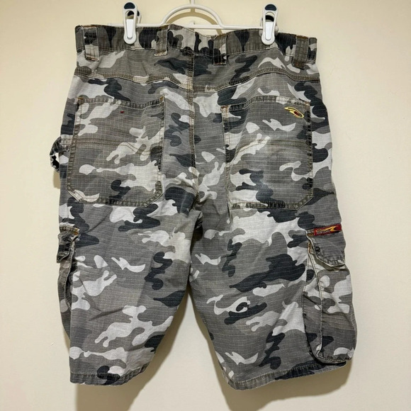 Men’s Y2K Surf Guru Brans Camo  Print Baggy Carpenter Style Denim Shorts Size 34 - Picture 12 of 16